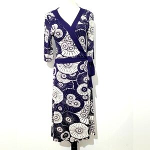 H&M Woman's Blue And White Floral Knit Long Wrap Dress Size 8